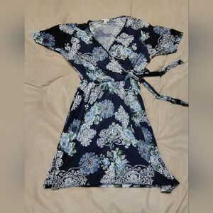 Cherry On Top Blue & Purple Hydrangea Floral Wrap Dress Size L